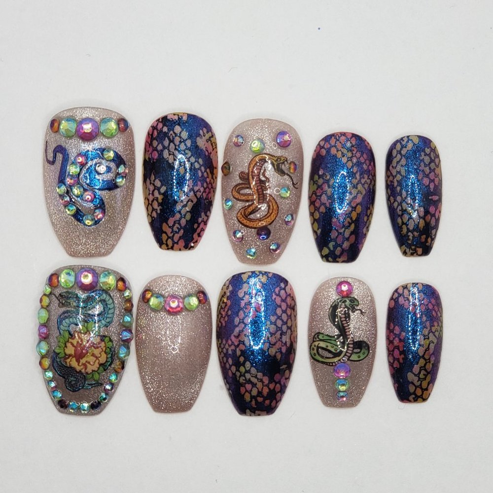 Sale! Short Ballerina Gel Press on Nails " Snake King "